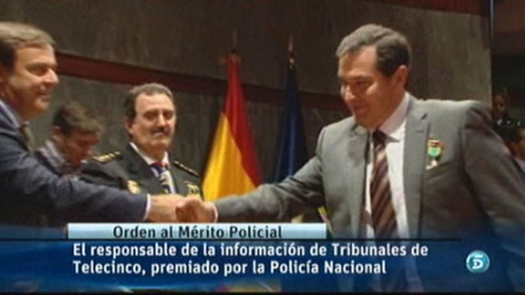 El responsable de Tribunales de Informativos Telecinco, galardonado por la policía