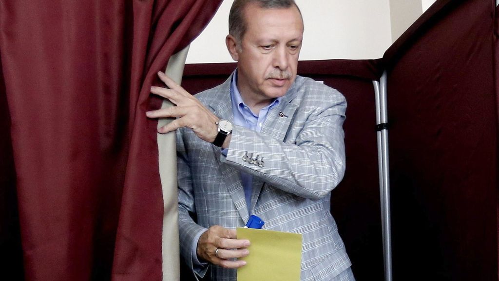 Turquía vota por primera vez a su nuevo jefe de Estado