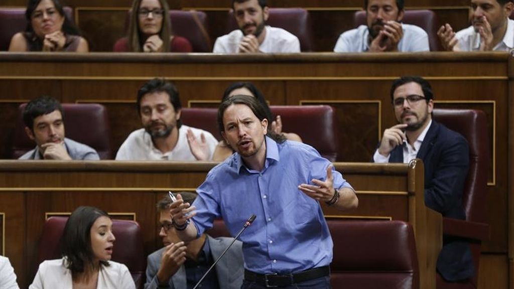 Iglesias a Rajoy: "Su partido lo fundaron ministros de una dictadura"