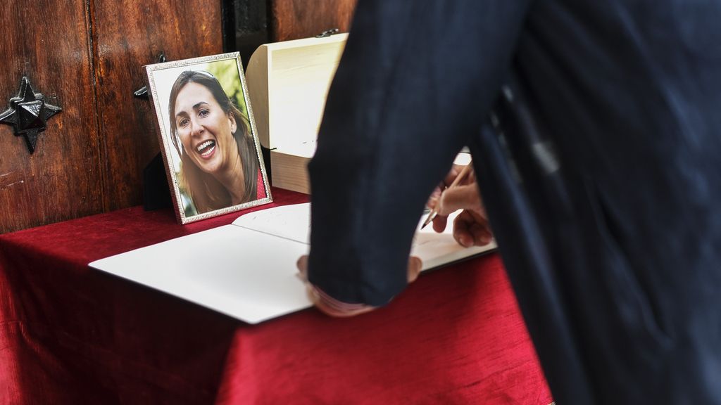 La familia de María Villar se despide de ella en un íntimo funeral