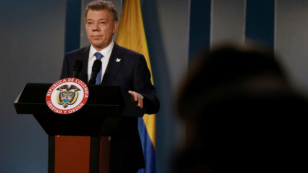 Santos asegura que el Nobel de la Paz le "mandata" para seguir con el proceso de paz