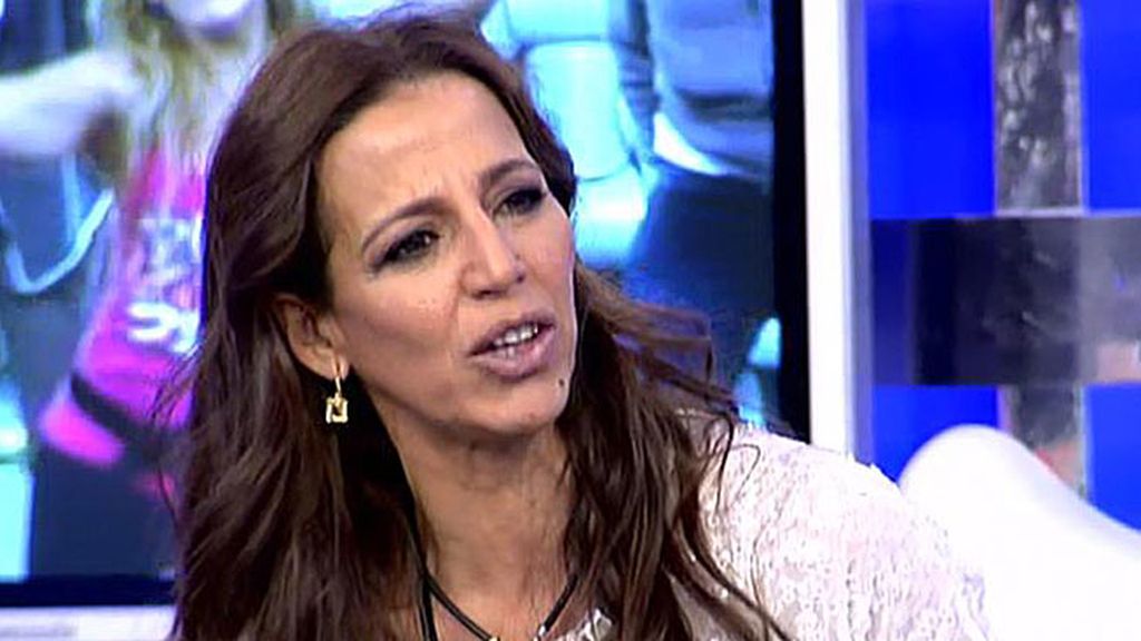 Uxía: "Ángela entró en 'GH VIP' porque no está la cosa como para rechazar un trabajo"