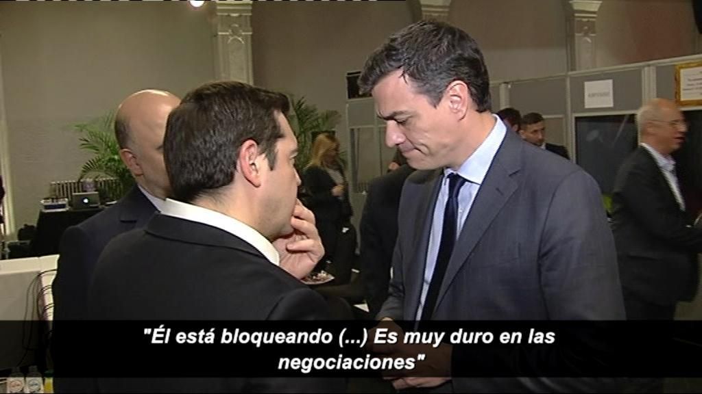 Sánchez pide a Tsipras ayuda con Iglesias: "Es muy duro en las negociaciones"