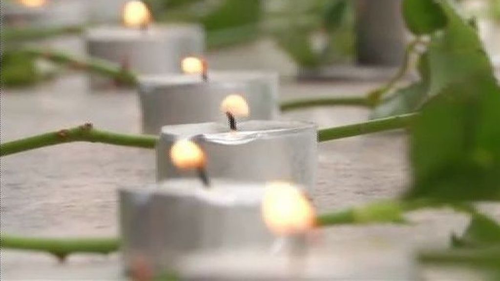 Velas y flores en señal de duelo por las víctimas del tiroteo de Múnich