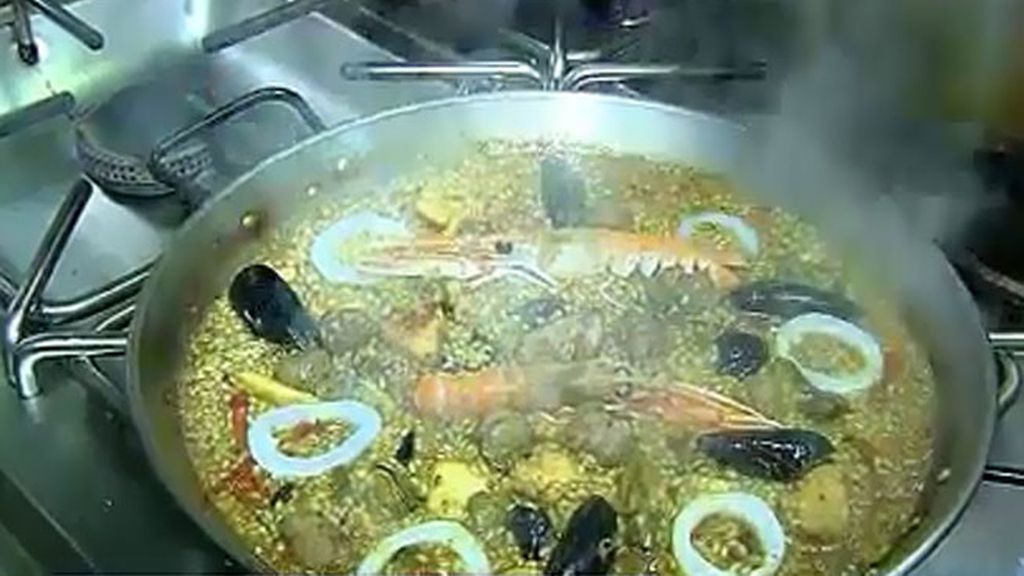 Un chef catalán inventa la paella catalana