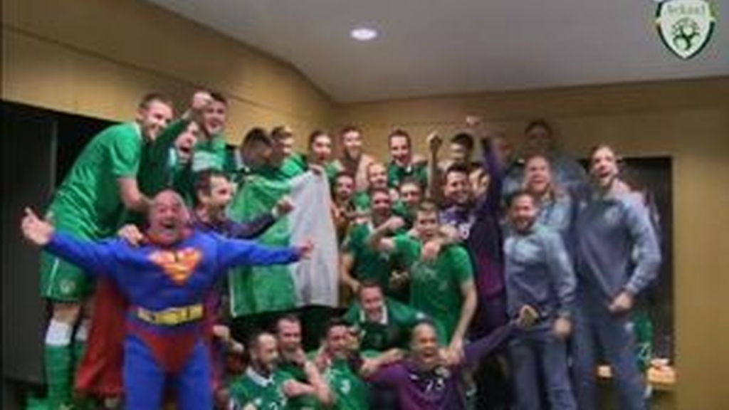 Irlanda celebra por todo lo alto su pase a la Eurocopa 2016