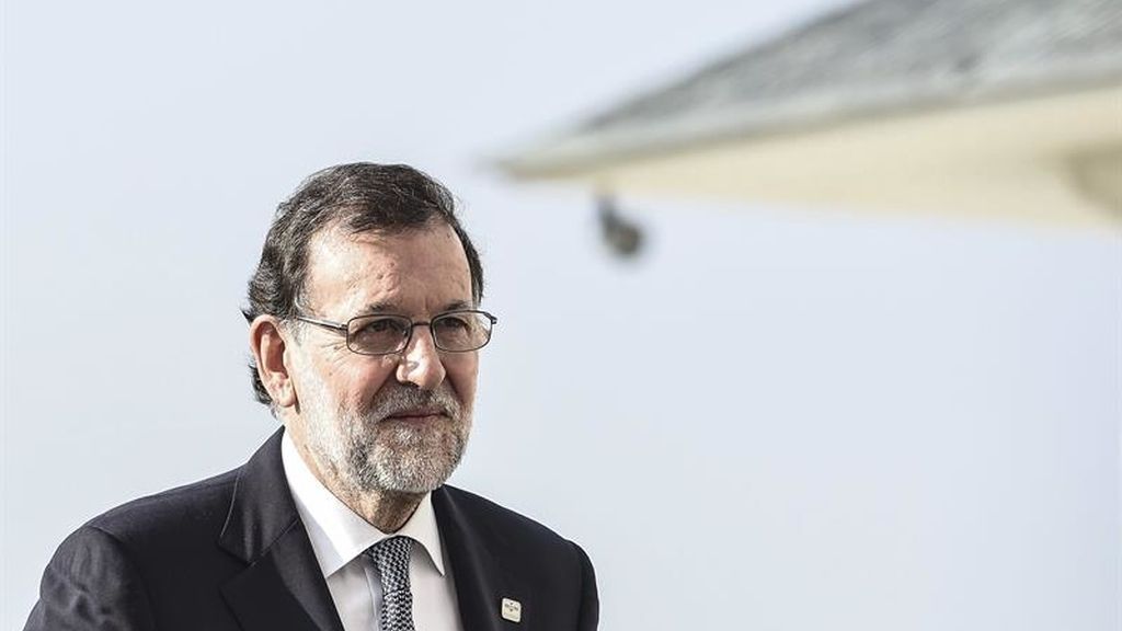 Rajoy en Bratislava... se aleja de los escándalos en el PP