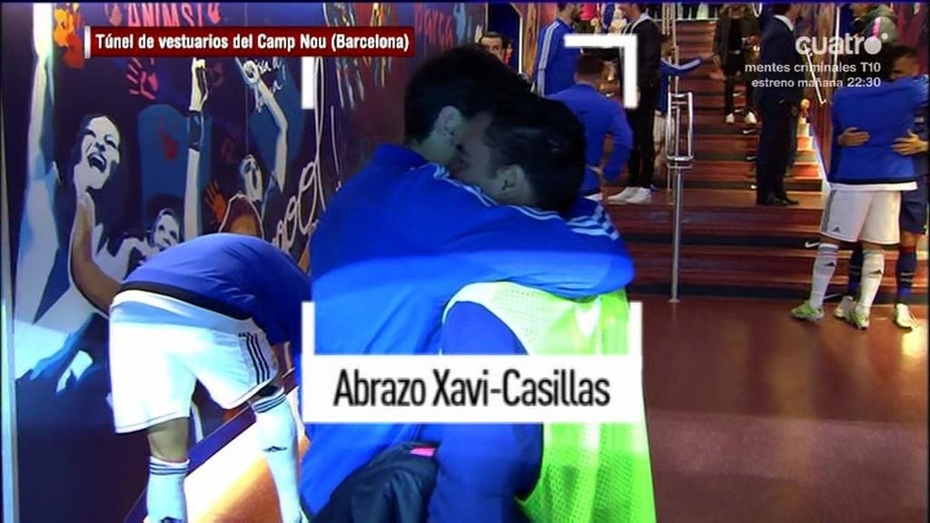 El último Clásico de Casillas y Xavi: así se fundieron en un emotivo abrazo