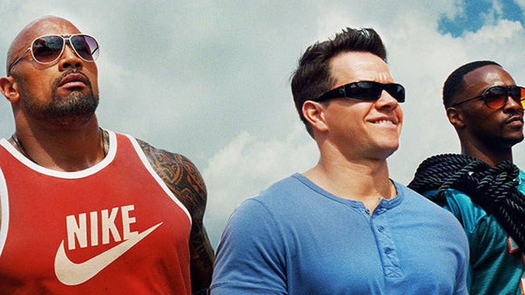 La historia real de Mark Wahlberg, 'The Rock' y Anthony Mackie en 'Dolor y dinero'