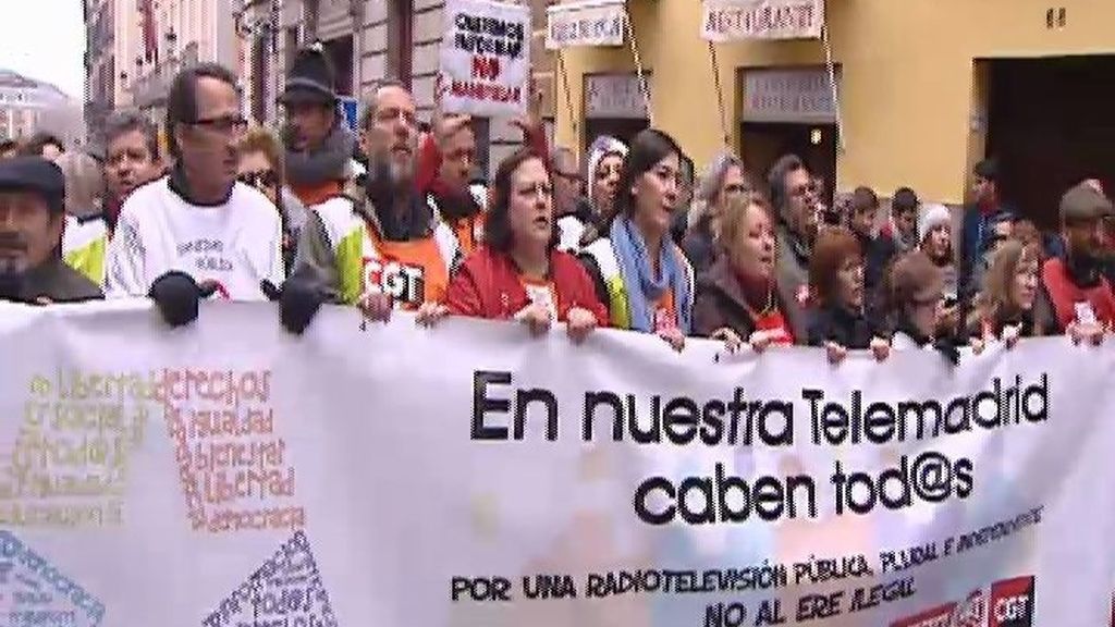 Multitudinaria marcha de los extrabajadores de Telemadrid