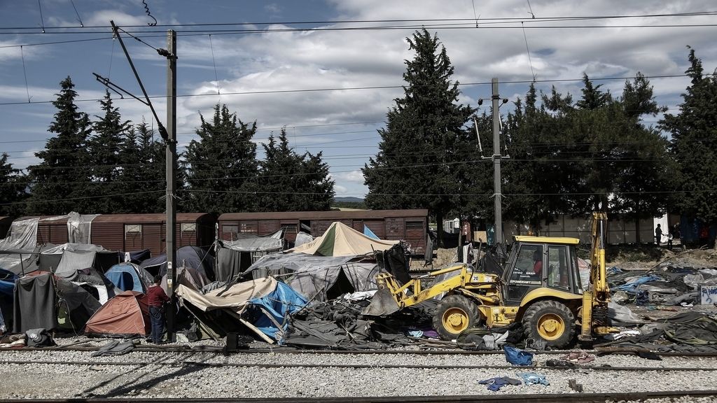 Continúa el desalojo del campamento de refugiados de Idomeni