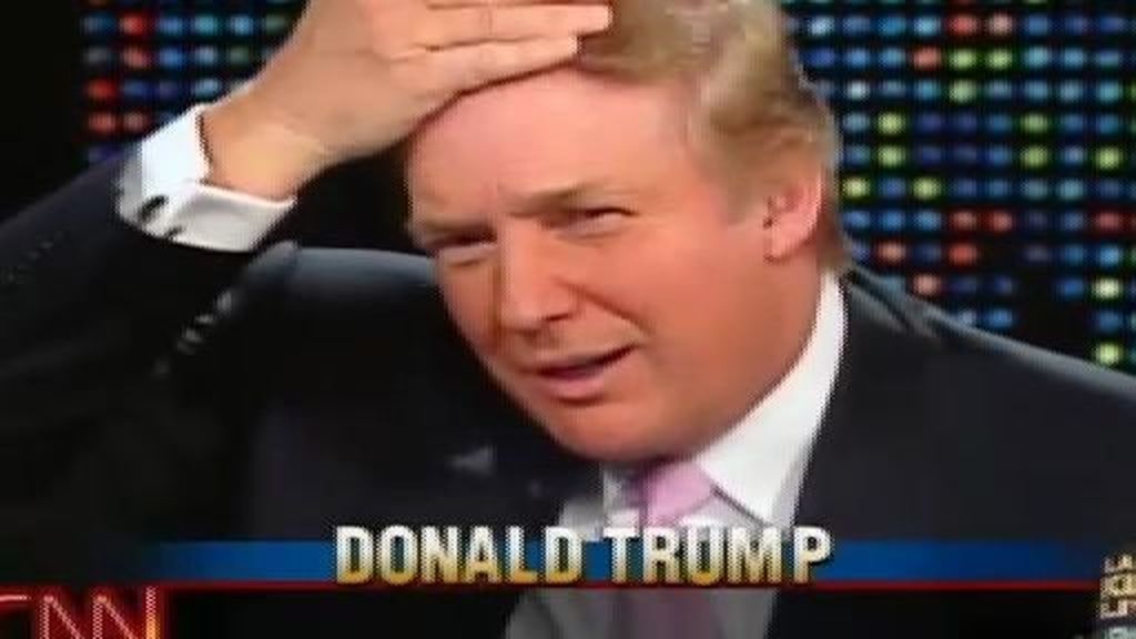 Trump invita a todo el mundo a que tire de su cabellera