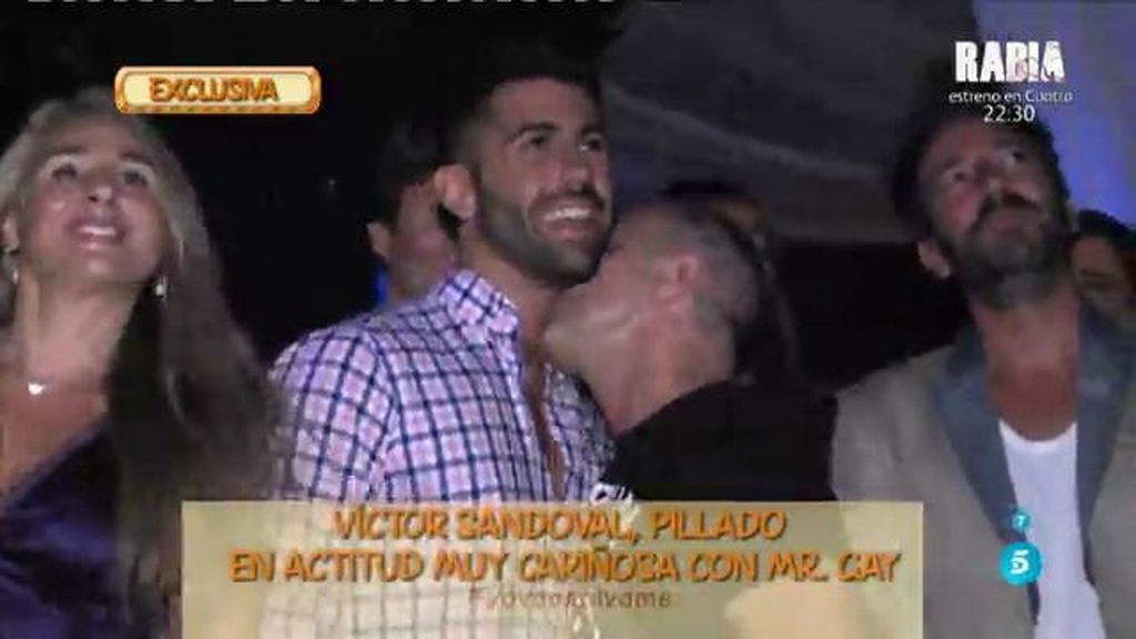 Víctor Sandoval y Mr. Gay pillados muy acaramelados