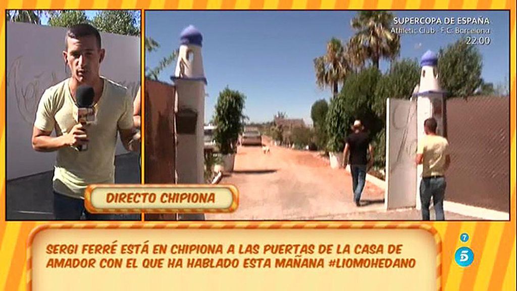 Jacqueline, pareja de Amador Mohedano, llama a la Guardia Civil por la presencia de las cámaras de 'Sálvame'