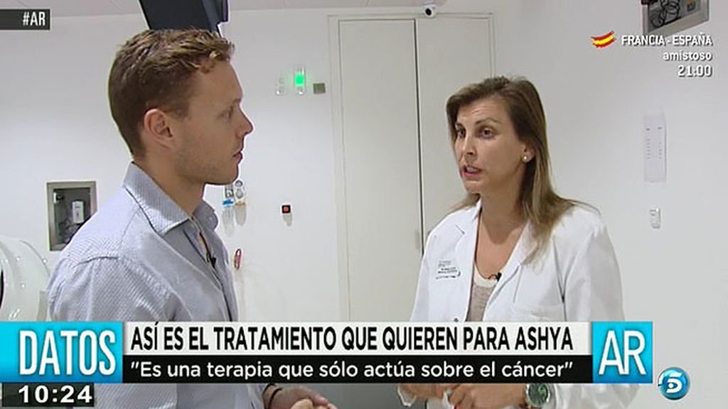 Natalia Carballo, oncóloga: "El tratamiento con protones reduce la dosis que llega al tejido que está junto al tumor"
