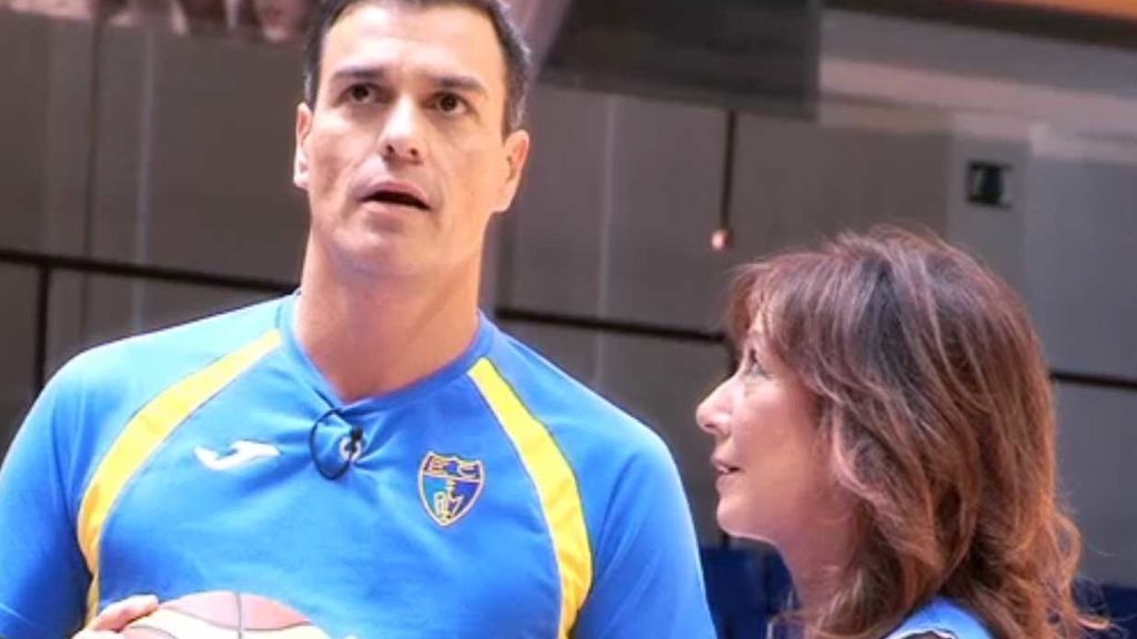 Pedro Sánchez suda la camiseta con Ana Rosa Quintana