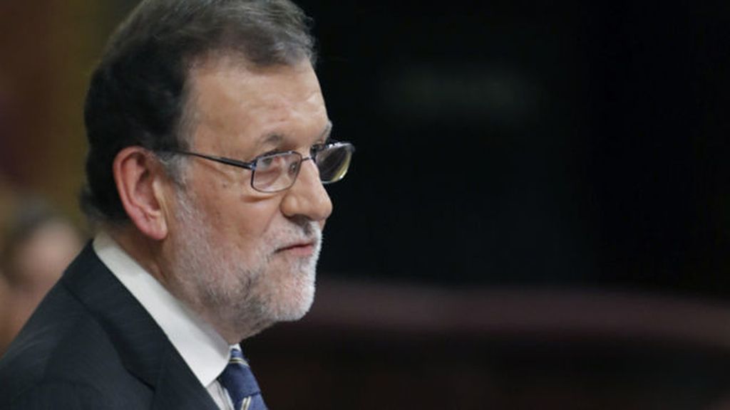 Rajoy, dispuesto a "negociar cuanto sea necesario" para formar un "Gobierno estable"