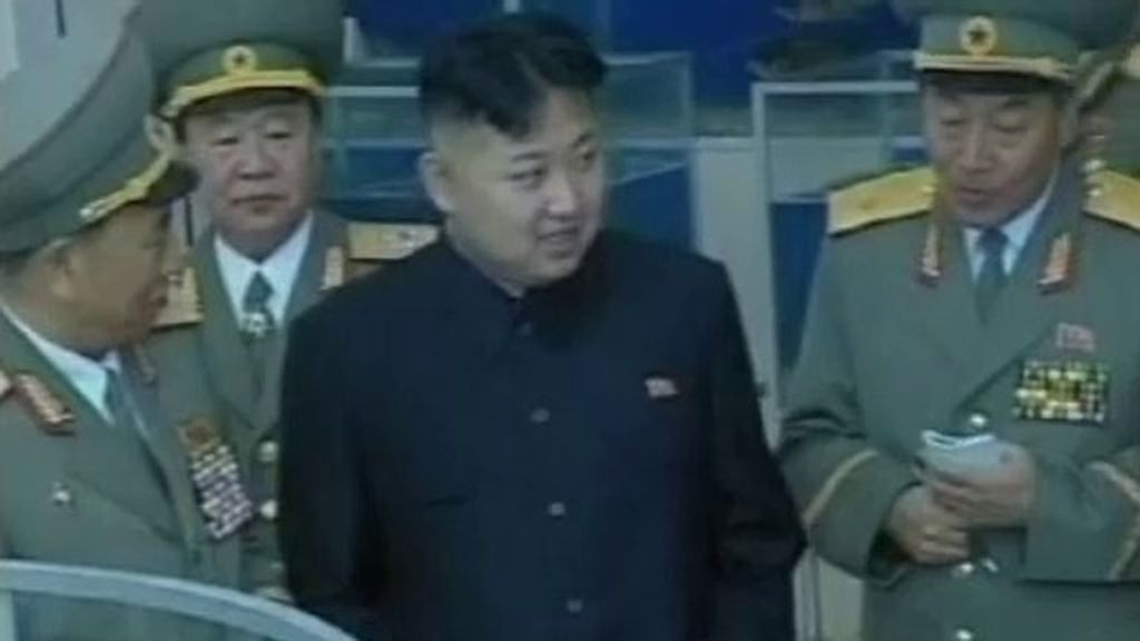 El líder norcoreano, Kim Jong-un, impone por ley su corte de pelo a los varones