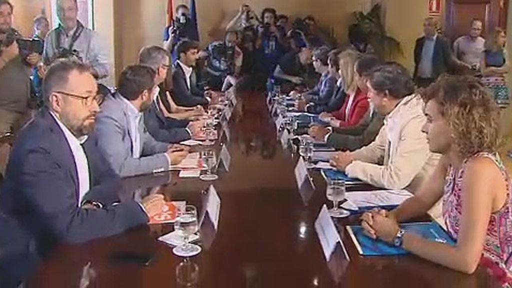 Semana estratégica en las negociaciones para la investidura de Rajoy