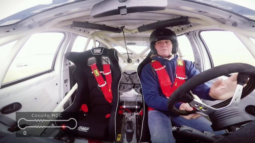 ¡Tiempazo! Pocholo deja boquiabierto al equipo de ‘MQC’ con su pilotaje