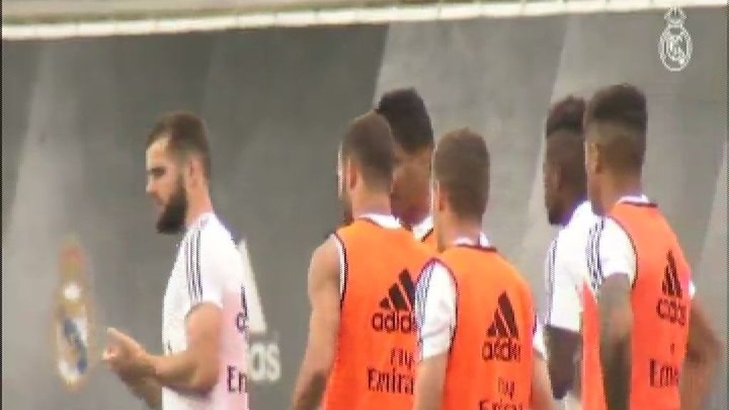 Nuevo entrenamiento de un Real Madrid en cuadro