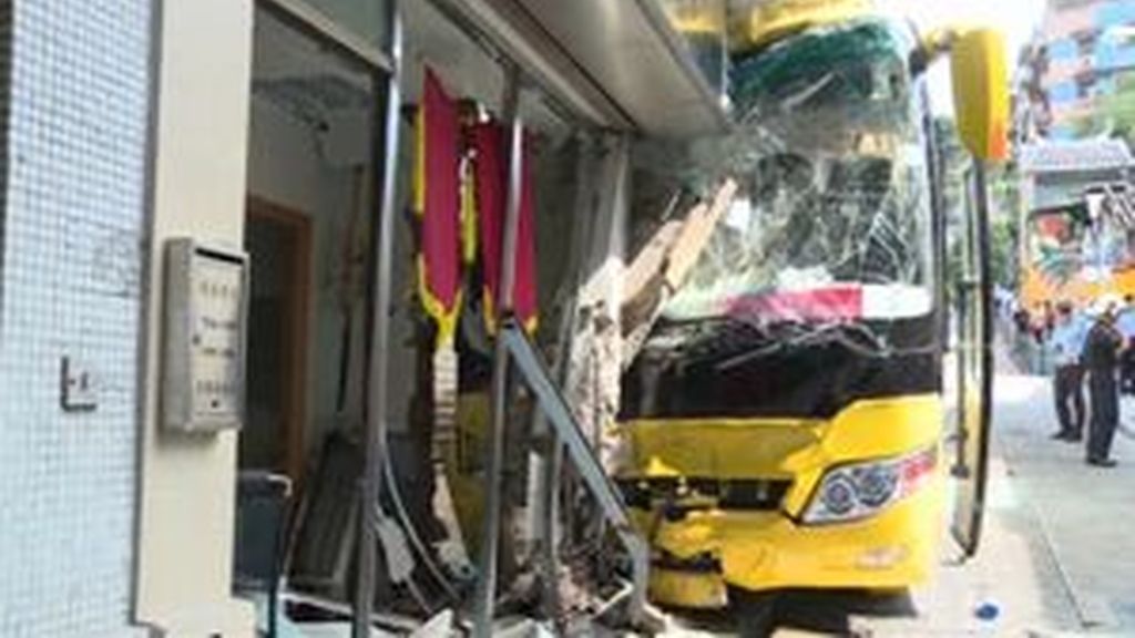 Impresionante accidente de un autobús en China