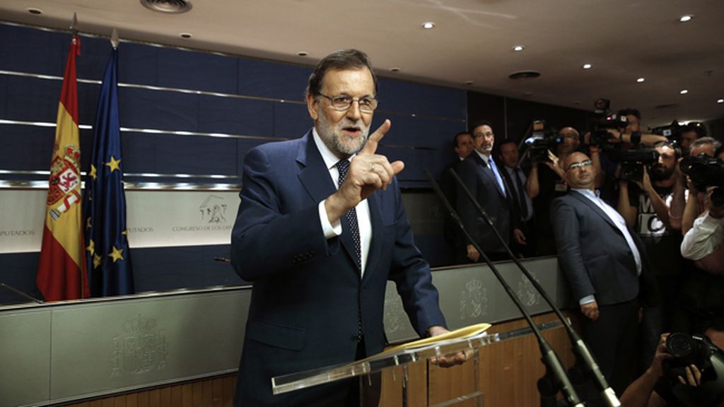Rajoy: "Seguiré intentándolo con el PSOE, porque es la llave"