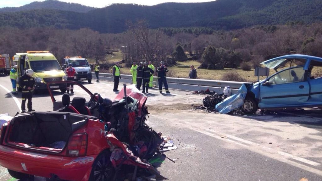 Cinco fallecidos en un accidente de tráfico en El Tiemblo