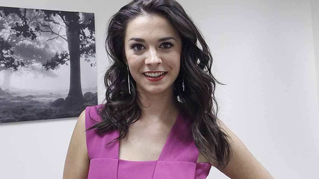 Ruth: ¡Vuelvo para enamorarme por tercera vez, que a la tercera va la vencida! Ruth: ¡Vuelvo para enamorarme por tercera vez, que a la tercera va la vencida!