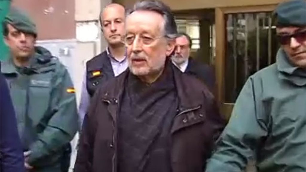 Alfonso Grau, detenido por un delito de cohecho continuado