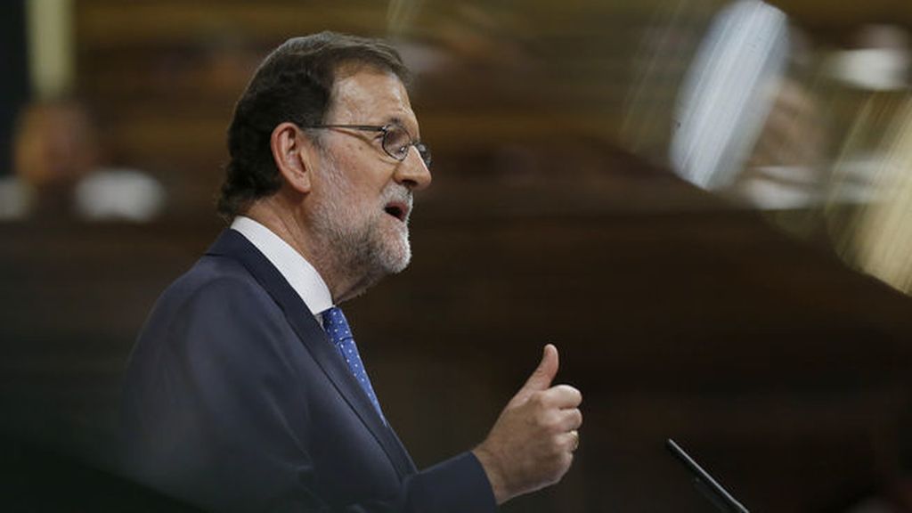 Rajoy: “Mantengo mi compromiso de seguir bajando impuestos a los españoles”