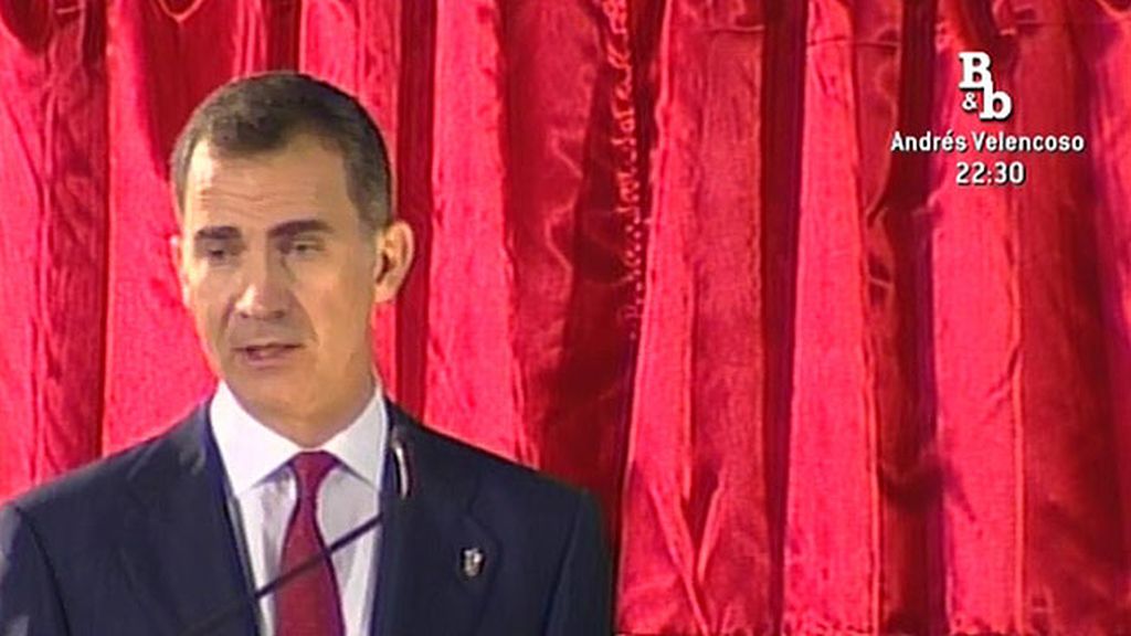 Don Felipe pronuncia su primer discurso tras anunciarse la renuncia del monarca