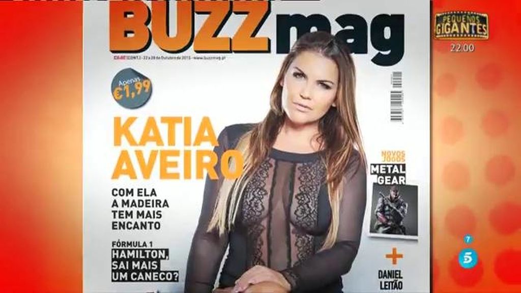 ¡Katia Aveiro super sexy, en portada!