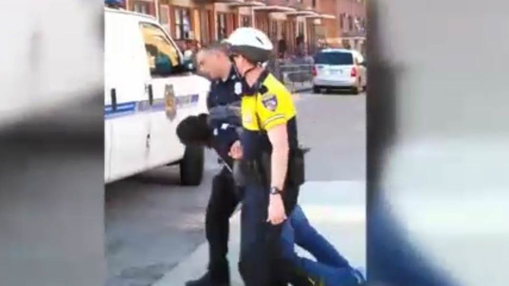 Baltimore protesta por la muerte de otro joven negro a manos de la policía
