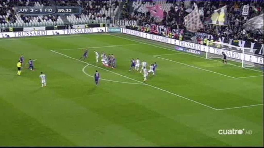 El magistral gol de falta de Ilicic que no evitó la derrota de la Fiorentina ante la Juventus