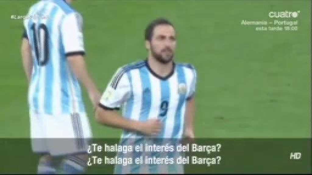 Higuaín se siente halagado por el interés del Barça en su fichaje