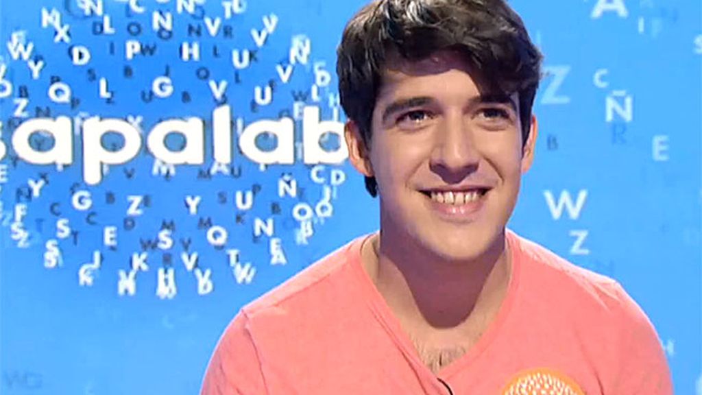 David se la juega y se queda a tres del bote