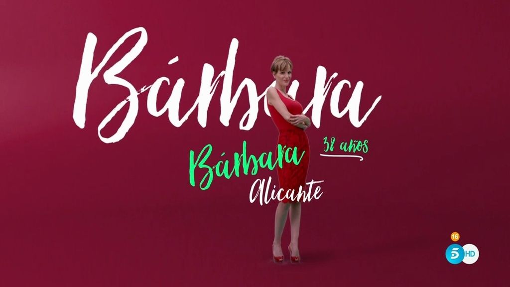 Bárbara: "Soy conocida como 'Bárbica' y mi universo es un mundo de belleza online"