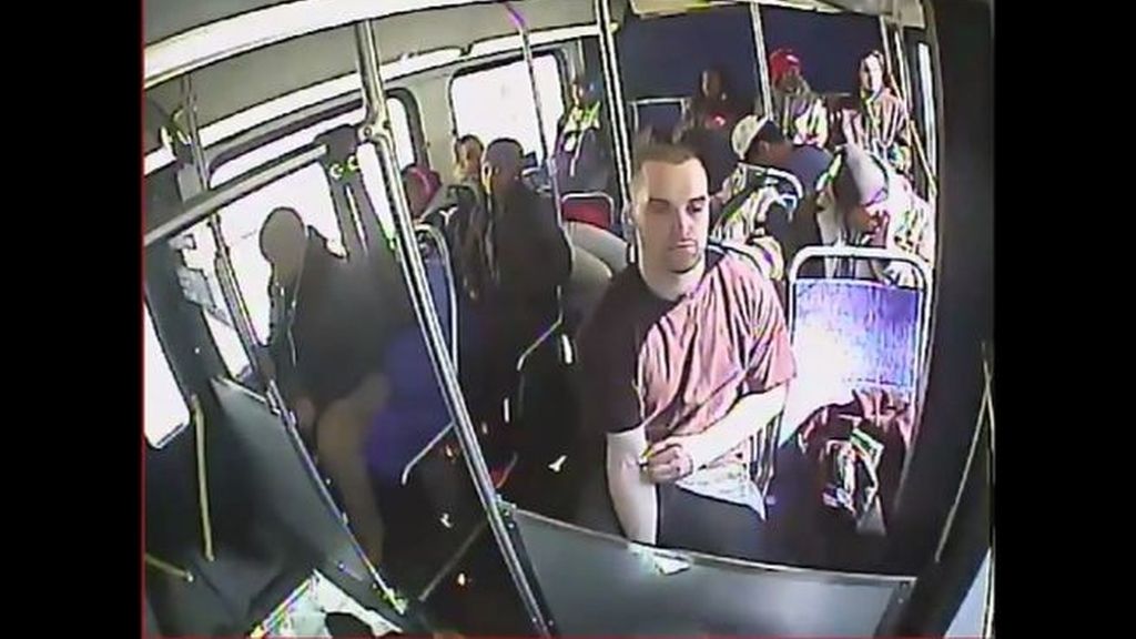 Un hombre tiene una sobredosis de heroína en pleno autobús en EEUU