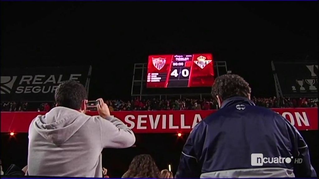 Ni el nuevo técnico ni los cánticos 'guasones' de los sevillistas despertaron al Betis