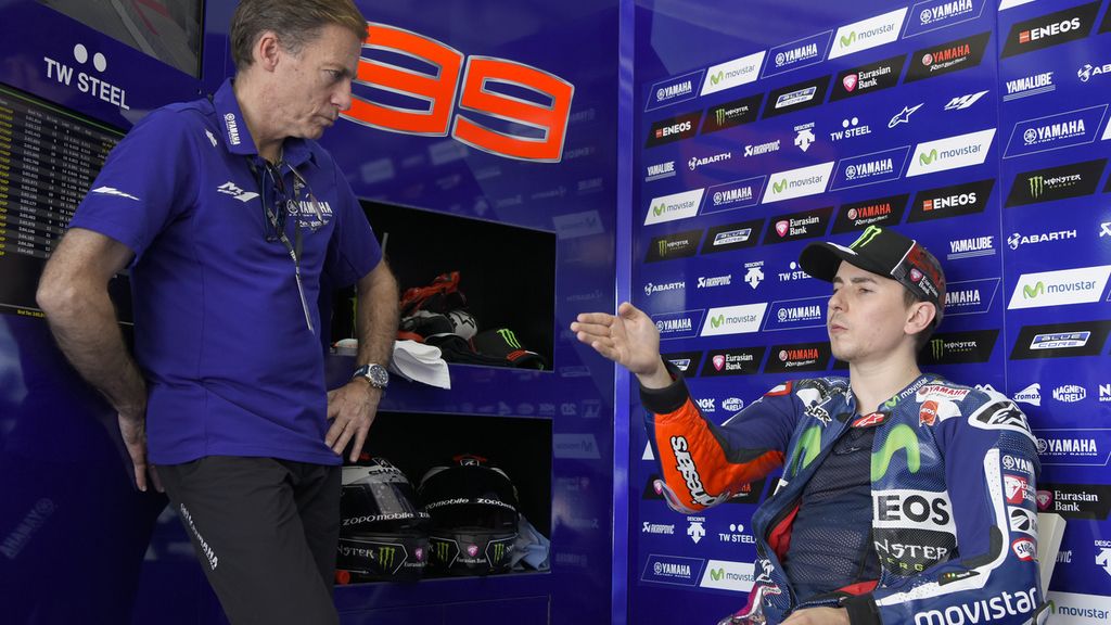 Lorenzo: "Tengo un reto apasionante pero el presente es el cuarto título de MotoGP"