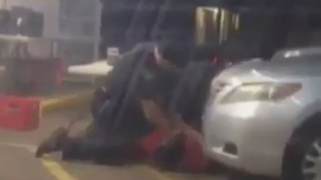Tensión en EE.UU. por un vídeo en el que un policía asesina a tiros a un detenido