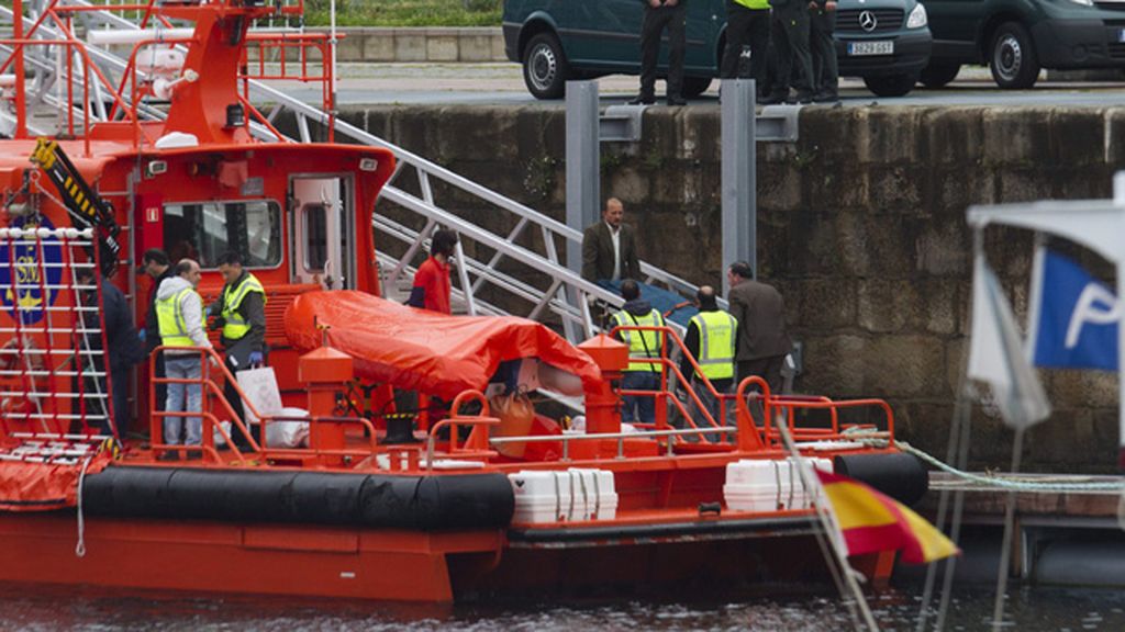 Tres muertos y dos desaparecidos en el choque de dos barcos en Vigo