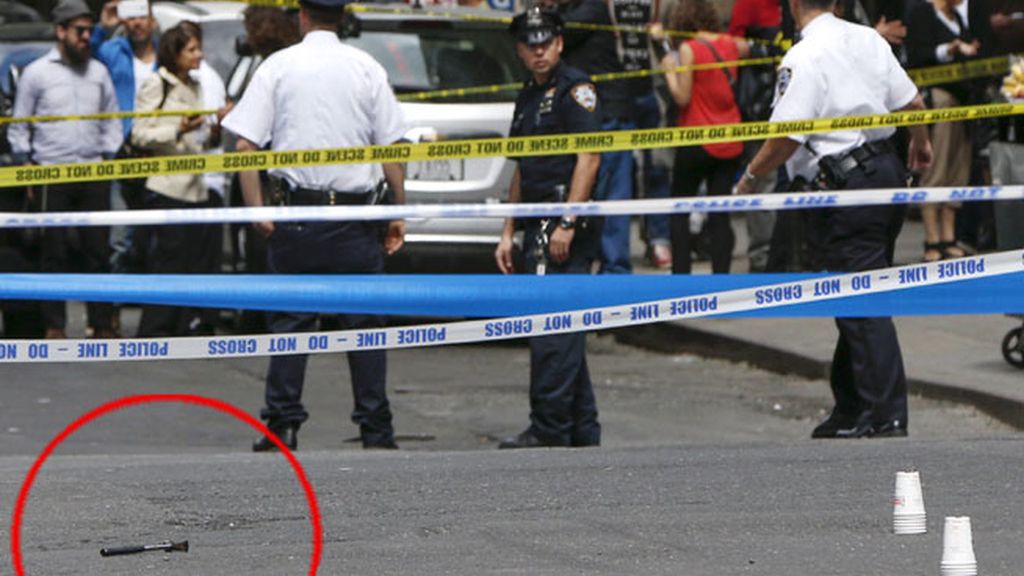 Un policía mata a un hombre que lo agredió a martillazos en el centro de Nueva York