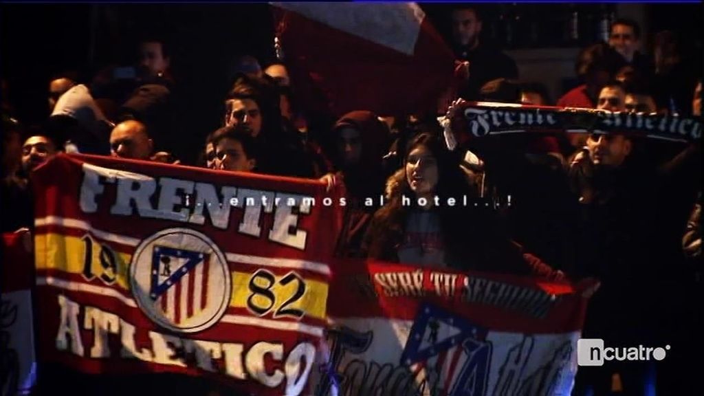 Simeone grabó cómo los aficionados cantaban a capela el himno del Atlético