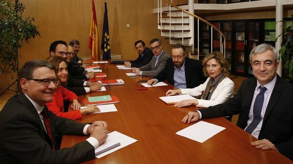 PSOE y Ciudadanos se sientan a la mesa a negociar