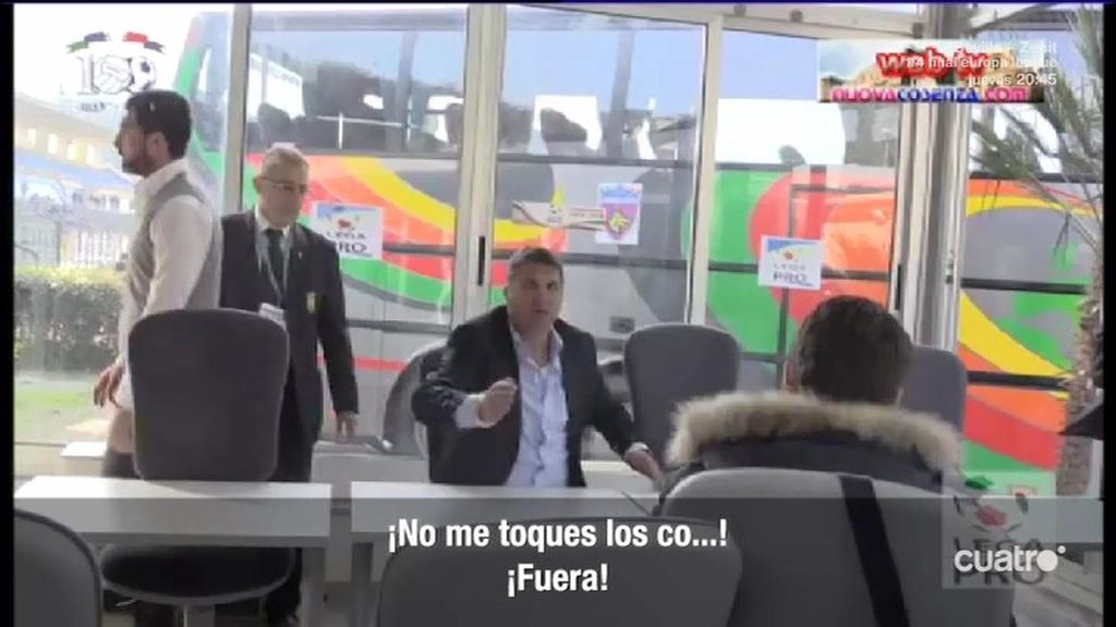 ¡Y decían de Mourinho! Este entrenador italiano se volvió loco en rueda de prensa