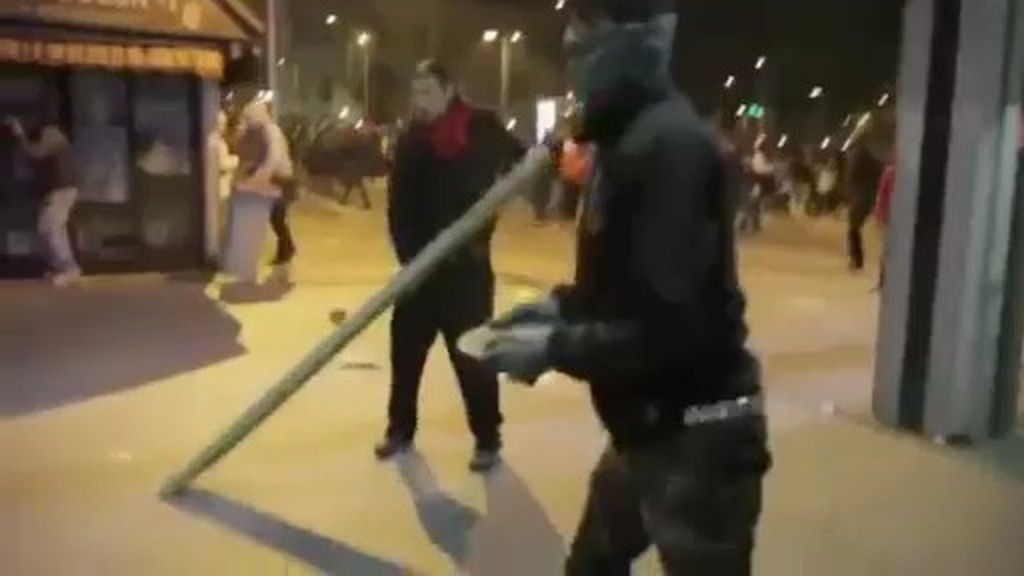 Nuevas grabaciones demuestran la violencia extrema registrada tras las marchas del 22-M