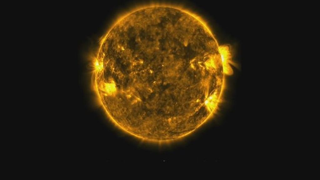 La NASA capta un doble eclipse solar desde el espacio