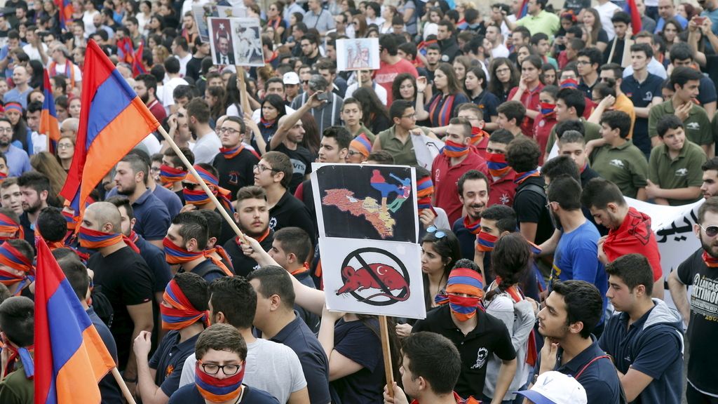 Armenia recuerda a las víctimas del genocidio en las calles de la capital